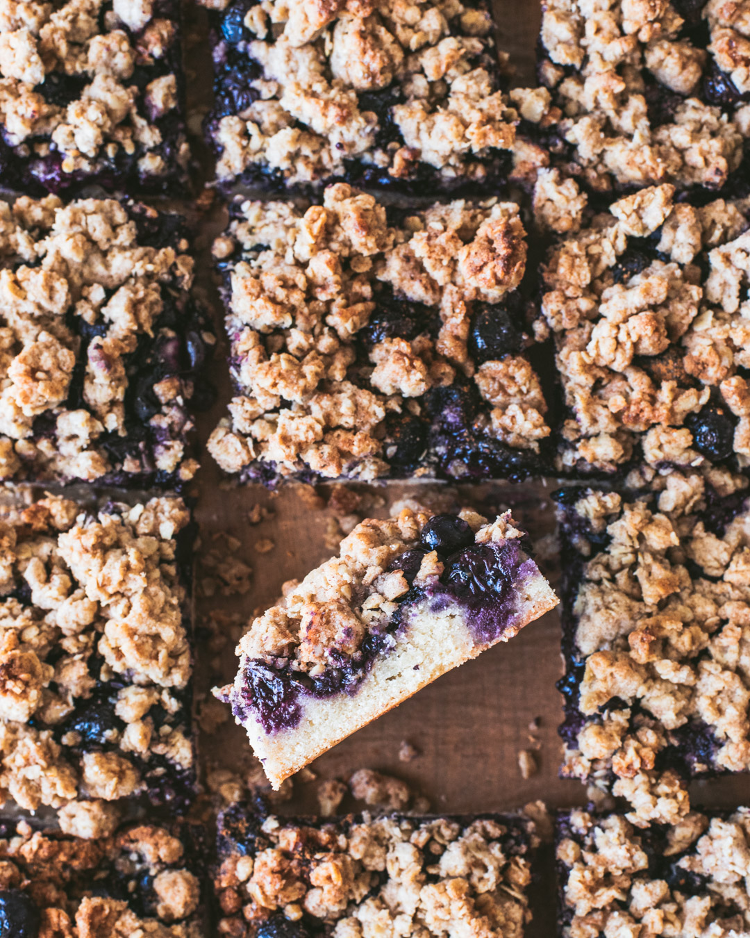 Crispy Cinnamon Blueberry Crumb Bars