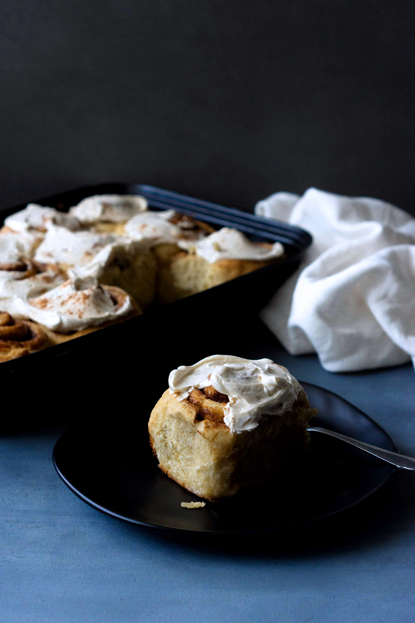 Heavenly Chai Infused Cinnamon Buns ⋆ The Mellow Kitchn